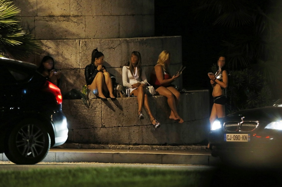 Prostitution sur internet : les sites d’escortes dans une bonne passe