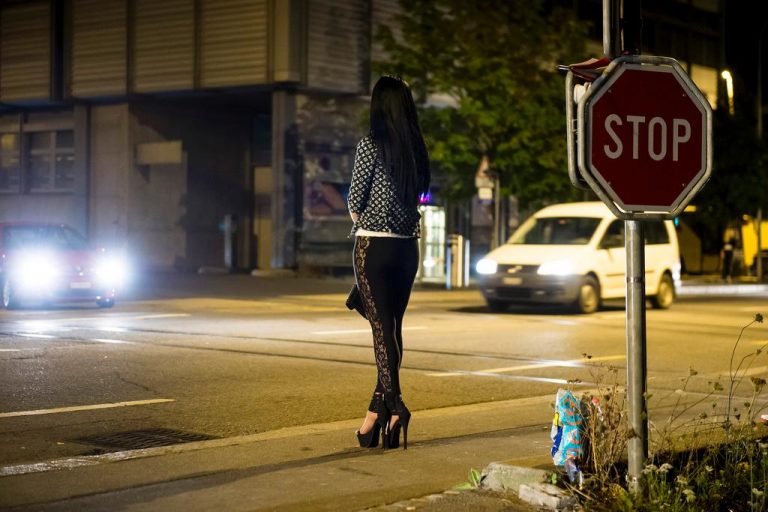 Pontedera, Toscana prostituta