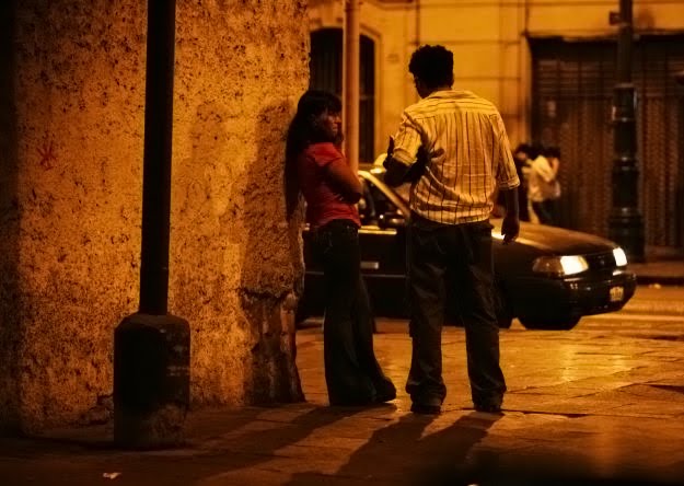 Prostituzione lungo Bonifica del Tronto, fermate e fotosegnalate rumene