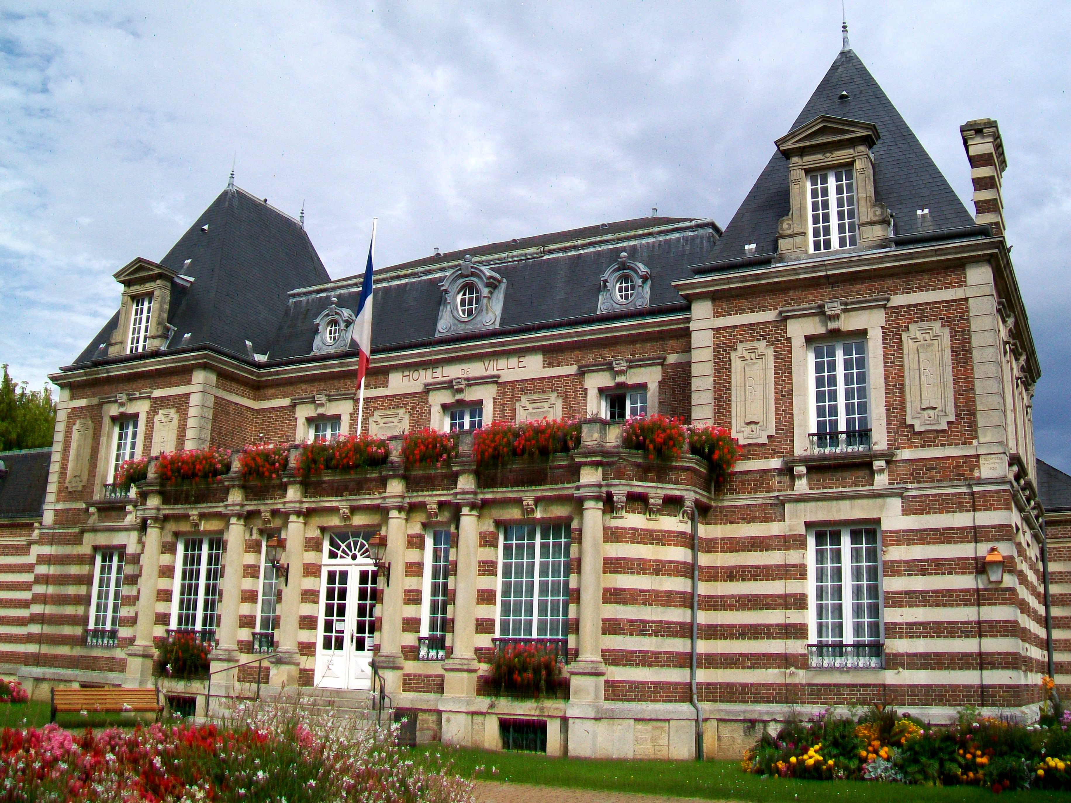 Acheter Escorte dans Crepy-en-Valois, Nord-Pas-de-Calais-Picardie