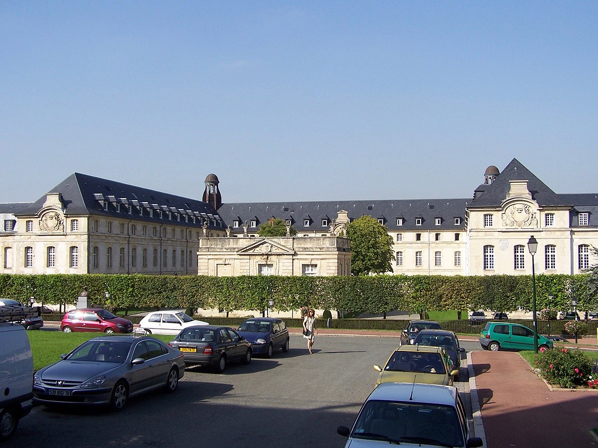 Où  fdansd  a filles dans Saint-Cyr-lEcole, France