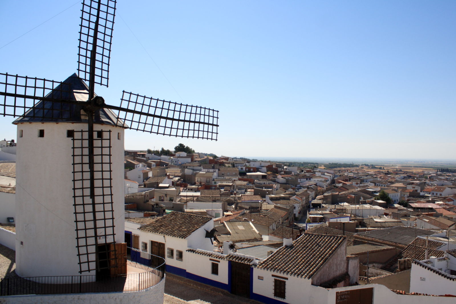 Chica en Campo de Criptana (ES)